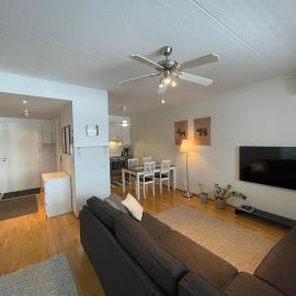 Ilmastoitu 55 m2 huoneisto saunalla Lahden satamassa, hotel di Lahti