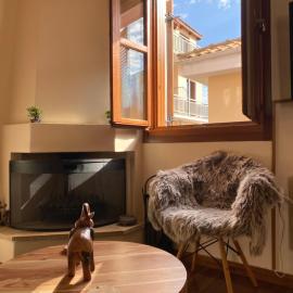 Delfi's cozy maisonette, hotel Delphoiban