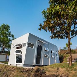 Twist, Tiny home on the Cliff, hotel v destinácii Lavasa