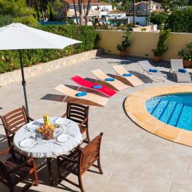 Villa Llobell - Plusholidays, hotel in Moraira