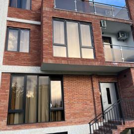 Villa for families and friends 1, hotel em Tbilisi