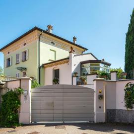 La Magnanella - Luxury B&B، فندق في فورونوفو دي تارو