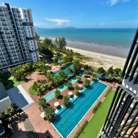 Timurbay Seafront Residence & Suites, hotel di Kuantan