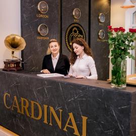 Apart-Hotel CARDINAL, hotel din Truskaveț