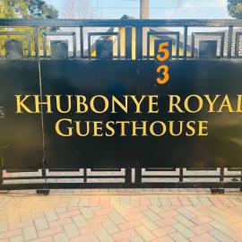 Khubonye Royal Guesthouse, hotel u gradu Randjesfontein