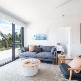 Beachfront Apartment with lots of Wow, hotel in Rosebud