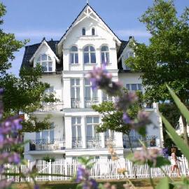 Villa Fortuna mit Meerblick in Ban, hotel in Bansin