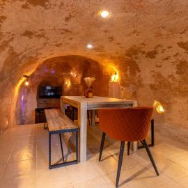 « La Grrr'Authentique » - Maison Troglodyte Unique, Hotel in Amboise