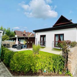 kleine ein Zimmer Wohnung mit Gartenanlage, hotel in Salem
