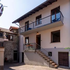 Holiday Home Carmen by Interhome, hotel di Domaso