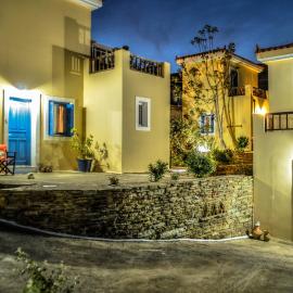 Mainades Maisonettes & Studios - Andros Serene Escape, ξενοδοχείο στους Μαίνητες