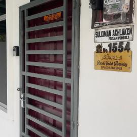 Rezeki indah Hstay self check in
