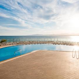 Hotel Best Negresco, ξενοδοχείο στο Σαλού