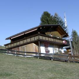 Haus Chalet Beverin, hotel en Cazis