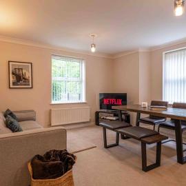 Spacious Apartment, Near Birmingham Centre + NEC