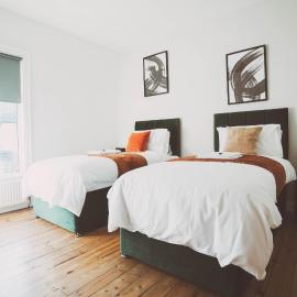 Cosy 5 beds 2 bathroom House in Coventry City near Amenties A444 and M6 CONTRACTOR DIGS