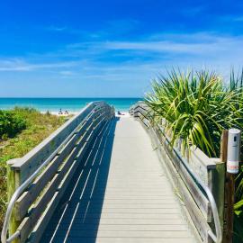 Sunset Beach Bungalow 3, hotel in St. Pete Beach