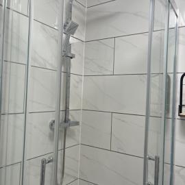 Self contained room, en-suite with separate lockable front door, located in an exclusive area