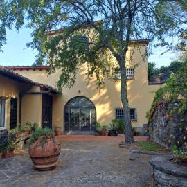 Viesnīca B&B La Dimora di Alida pilsētā Fjezole