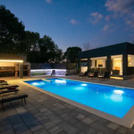 Villa Erwin with heated pool – hotel w mieście Imotski