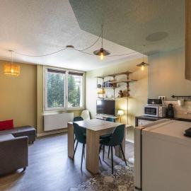 Appartement spacieux à Gourette, 8 pers, 2 ch, entrée station, bien équipé, casier à skis