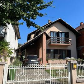 InterInn Luxury Villa, Hotel in Paraćin