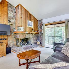 Walk to Shops & Dining! Winter Park Condo w/ Pool