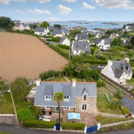 Gîte de Loguivy de la Mer, hotel in Ploubazlanec