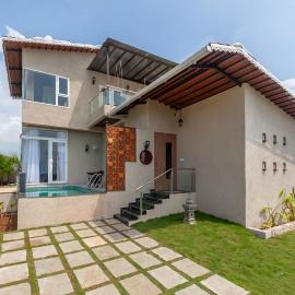 StayVista's Coral Breeze with Plunge Pool, Games Room, Projector Setup, Proximity to Secluded Beach, Hotel in Dapoli