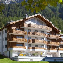 Apartments Residenz Iris, hotel in Leukerbad