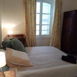 Maison en plein cœur de ville à Montmorillon、モンモリヨンのホテル