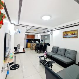 Furnished House in Calapan City Subdivision near ROBINSONS Mall L33, хотел в Calapan