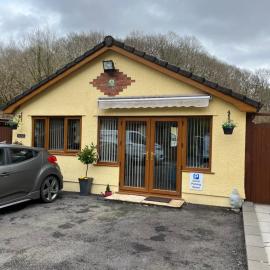 Plas Bach, Hotel in Swansea