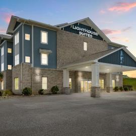 Lighthouse Suites - Best Western Signature Collection, hotel Emerald Isle-ben