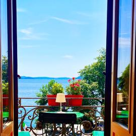 Casa Gambusso historical house magnificent Lake View, hotel v mestu Verbania