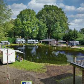 Het Denneke, hotelli kohteessa Veldhoven