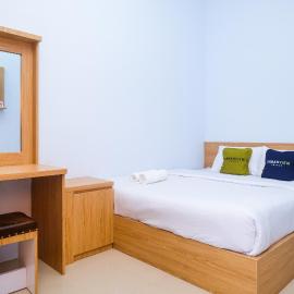 Urbanview Syariah Wisma Nabil Solo, hotell i Lawean