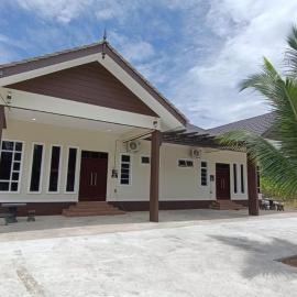 Tokiku Homestay Paka unit B, hôtel à Paka