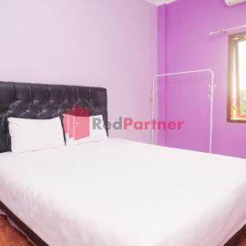 Janna Guest House Syariah Yogyakarta Mitra RedDoorz, hotel in Yogyakarta