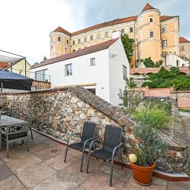 Boutique Apartman Mikulov, hotel in Mikulov