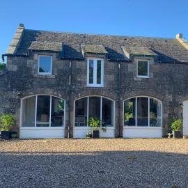The Carthouse (Luxury 2 bed with private hot tub), Hotel in Newburgh