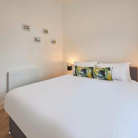 Host & Stay - Main Street Apartments, hotel in Seahouses