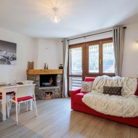 REVO Apartments - Rocca Fiorita, hotel di Aprica