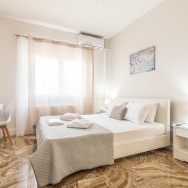 Stylish Apartment near the Beach with parking, khách sạn ở Gázion
