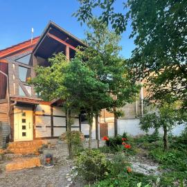Abendrot, hotel u gradu 'Uehrde'