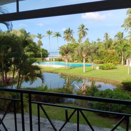 Bonita Village Beachfront Apt with Pool & Balcony