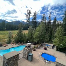 Snow Creek Lodge by StayIn, hotel Fernie-ben