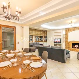 Luxury appartment, only 7 minutes from Thessaloniki airport and 15 minutes from city center ,for 8-23 people also for gatherings and parties, hotel a Néon Rýsion