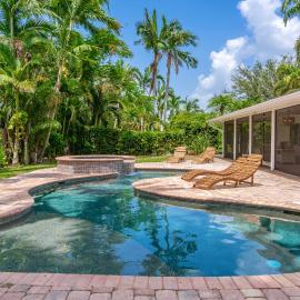 Serene Pool & Spa Home near Beaches & Downtown, hotel in Fort Myers