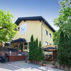 Hotel Waldesruh, מלון בMühltal